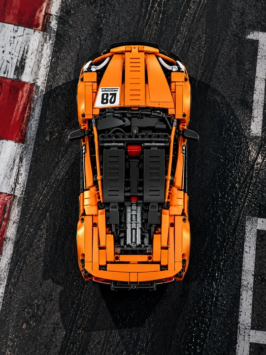 Formula 1 poyga mashinasi konstruktori, katta model 1:8 Technic, LEGO bilan mos keladi
