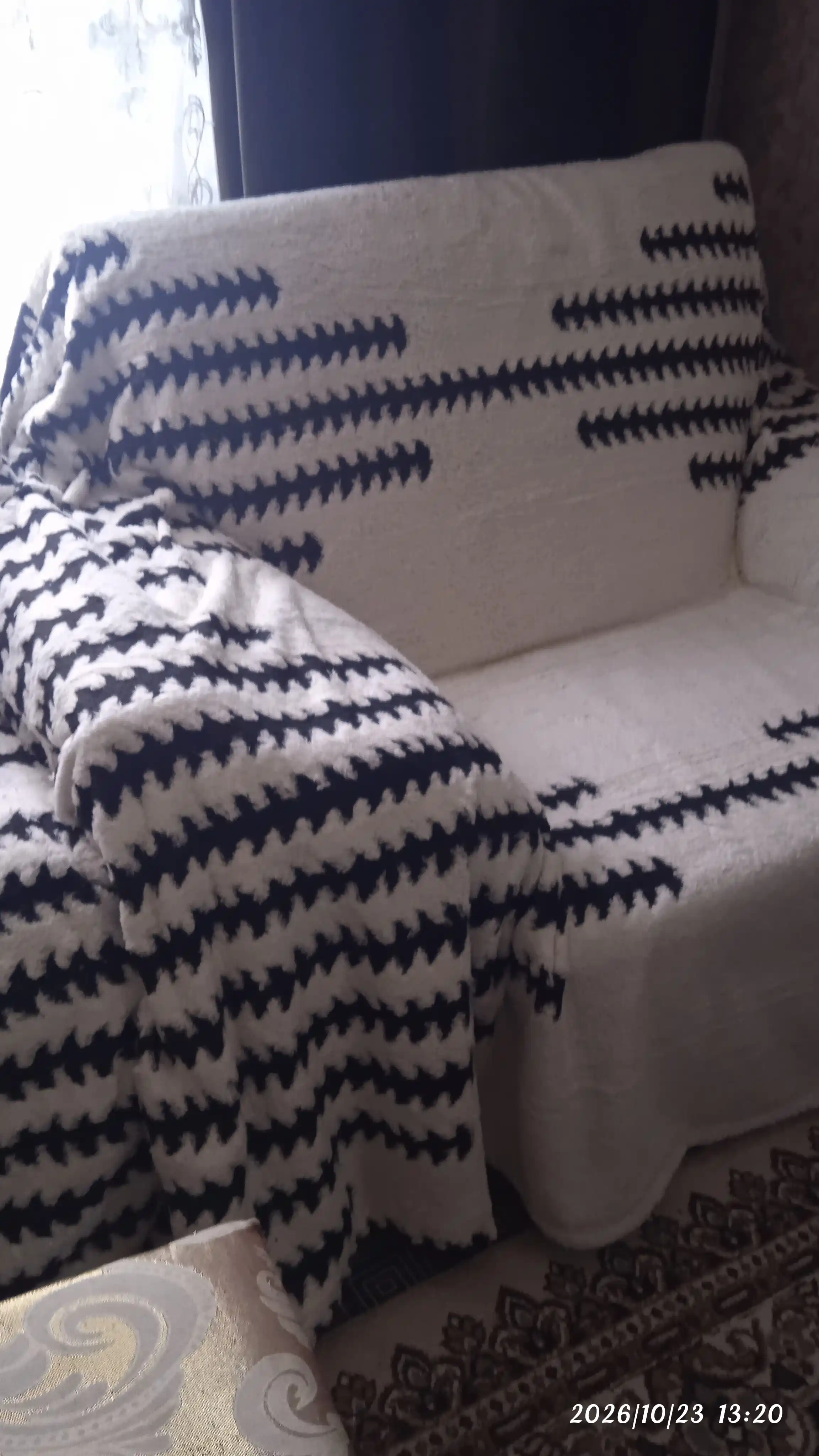 Yotoq va divan uchun yopinchiq, relyefli pled, 150x220 va 200x220