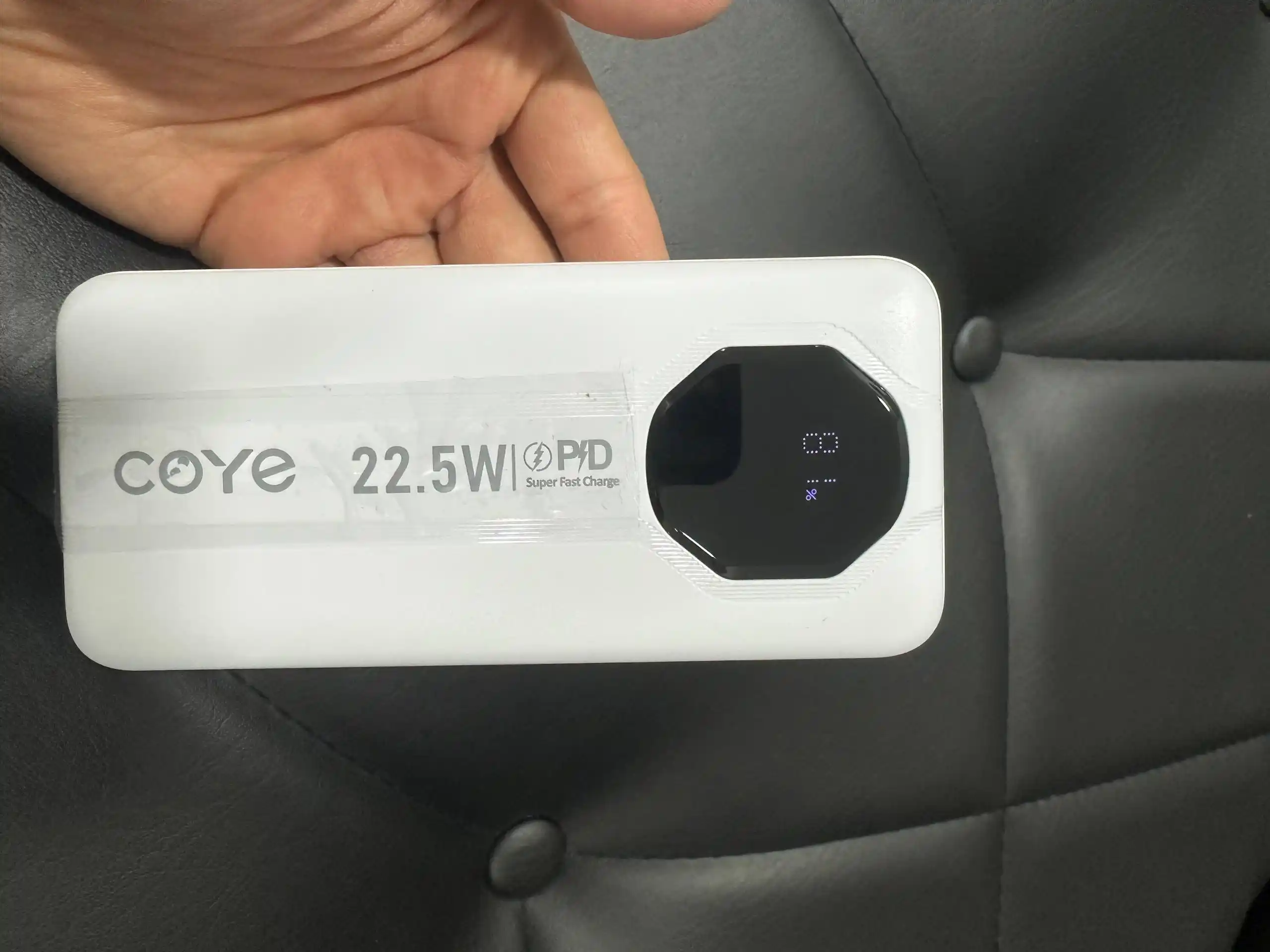 Tashqi akkumulyator PowerBank 20000–30000 mAh, 22.5W, tez zaryadlash, 2 ta ichki kabel b-n