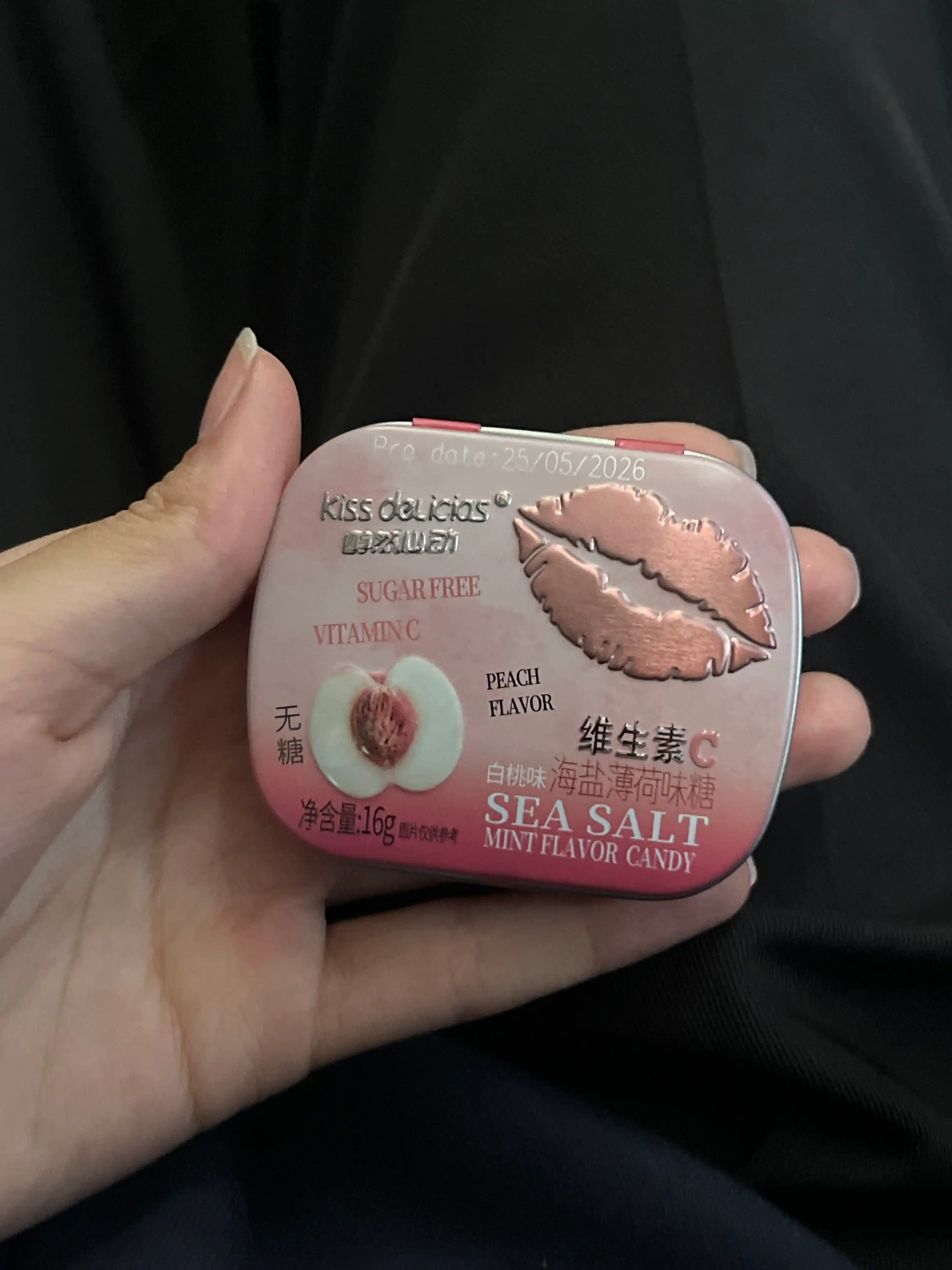 Kiss Delicias, shakarsiz konfet, nafasni yangilaydi