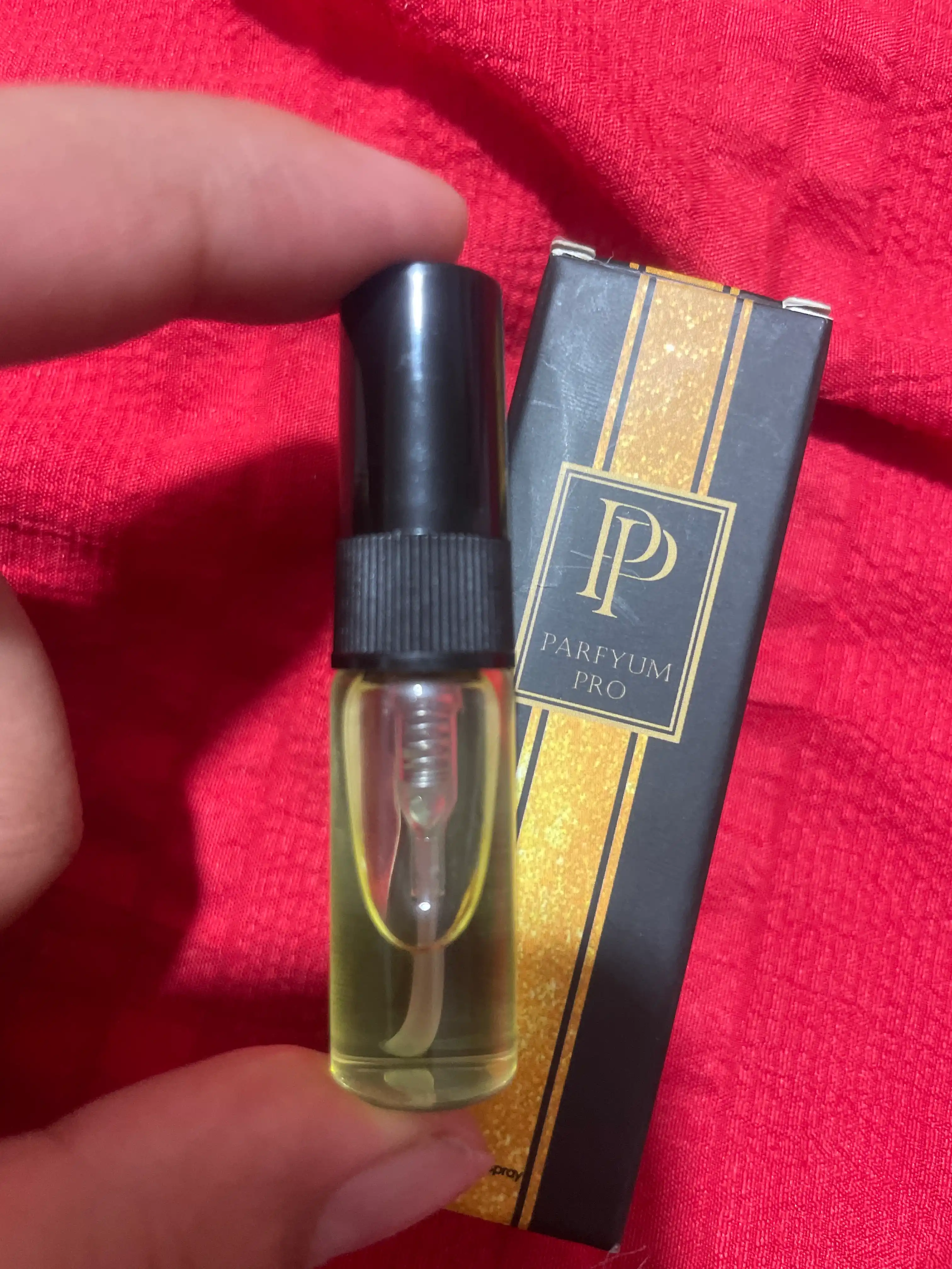 Unisex 21+ Eau de Parfum, erkaklar va ayollar uchun uzoq muddatli ta'sirga ega Feramon atr by Parfyum Pro