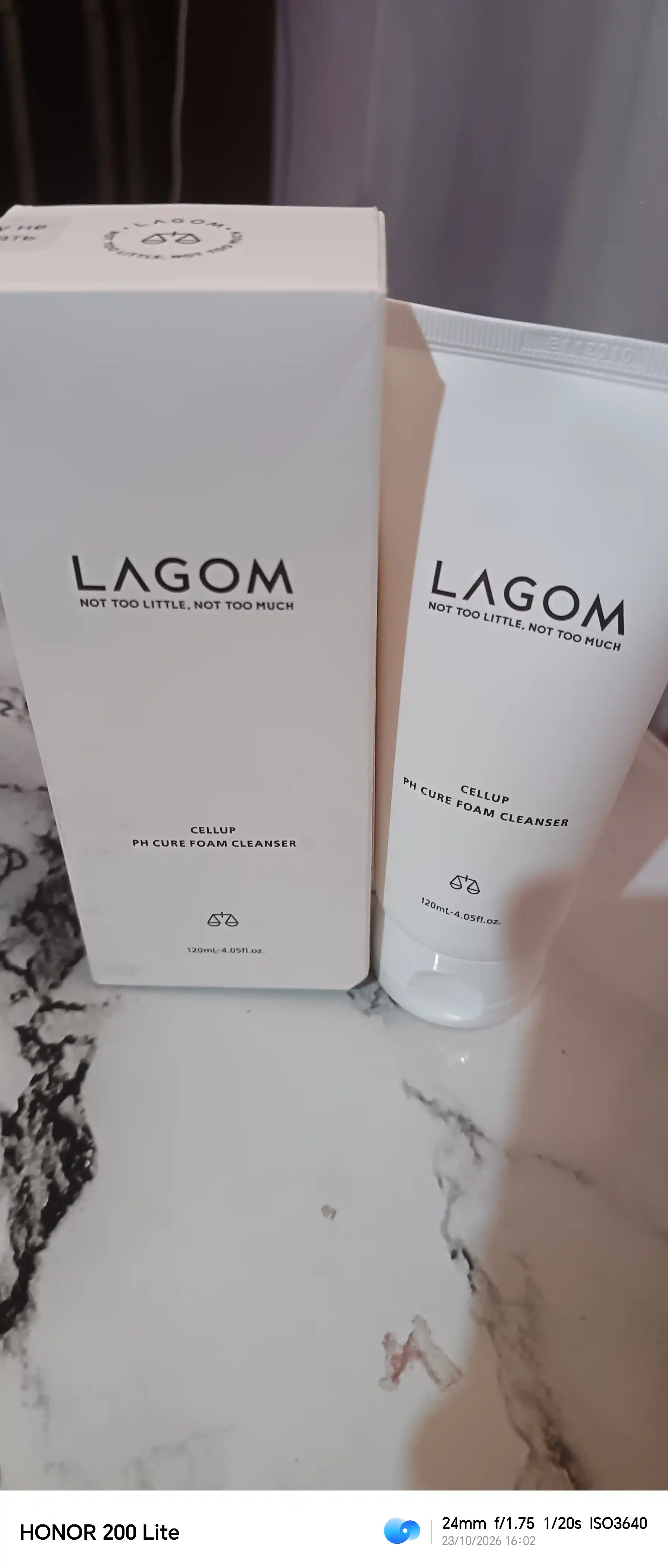 Увлажняющая слабокислотная пенка для умывания Lagom Cellup Ph Cure Foam Cleanser