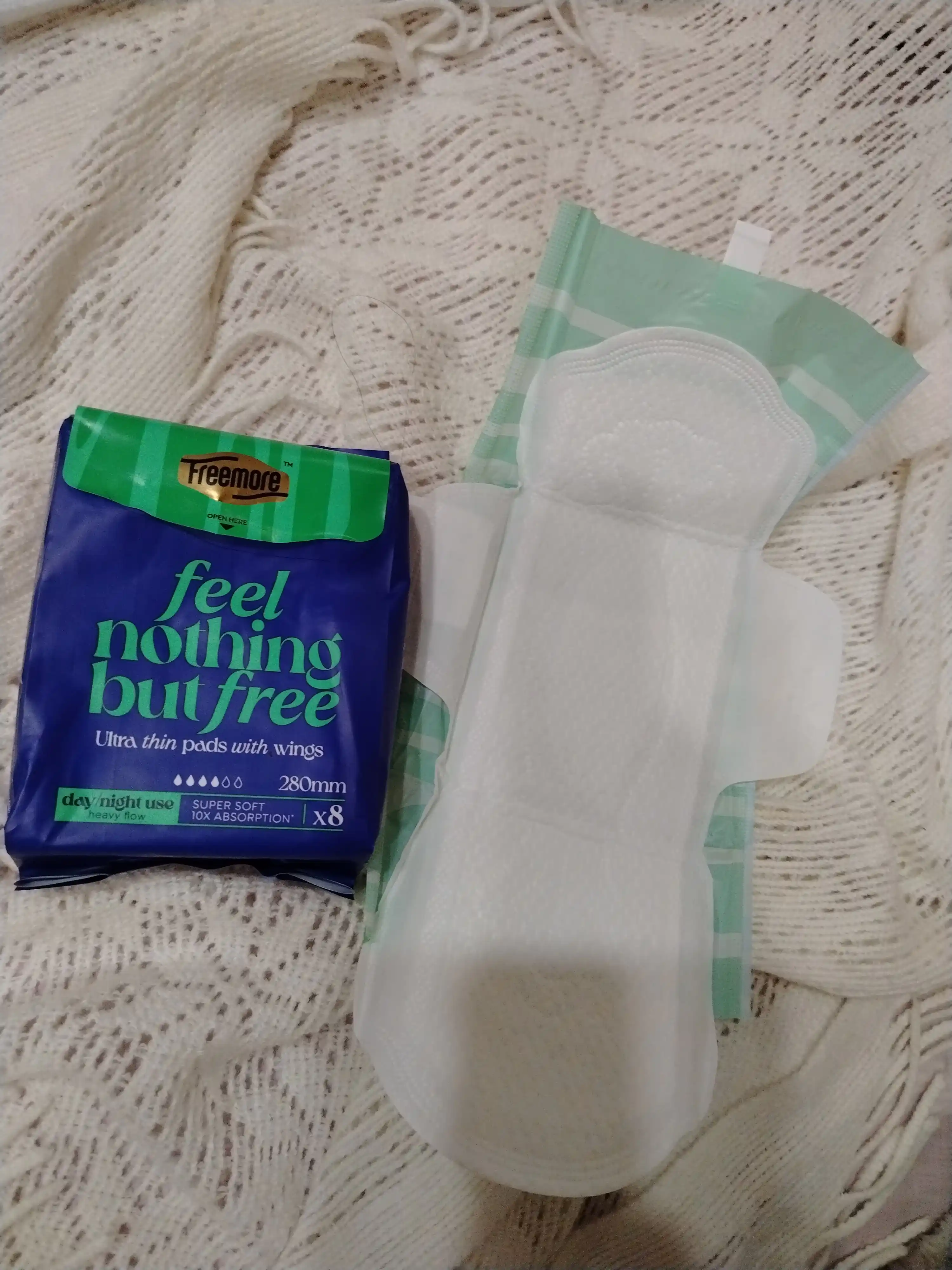 FREEMORE gigienik prokladkalar, ultra yupqa tungi, qanotli, 0,07 sm, 280 mm, 8 dona
