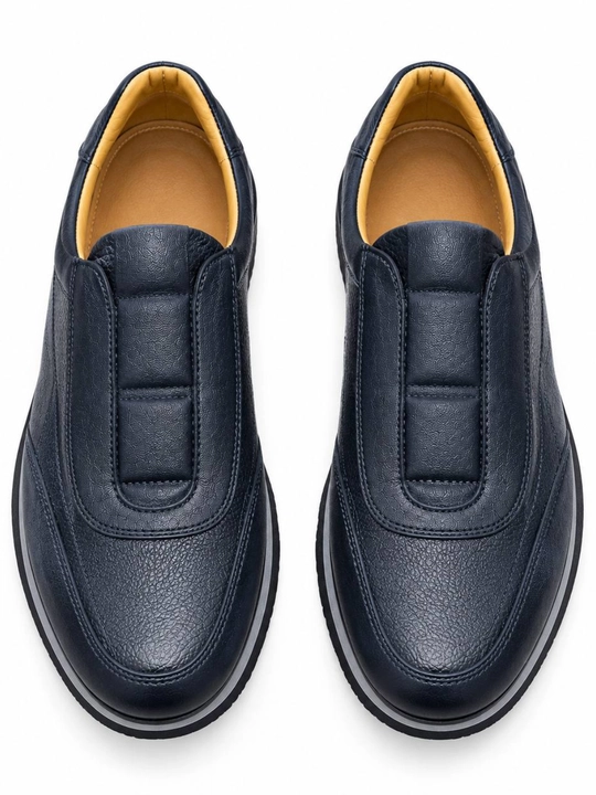 Erkaklar uchun tabiiy charm slip-on krossovka — 39–43 razmer
