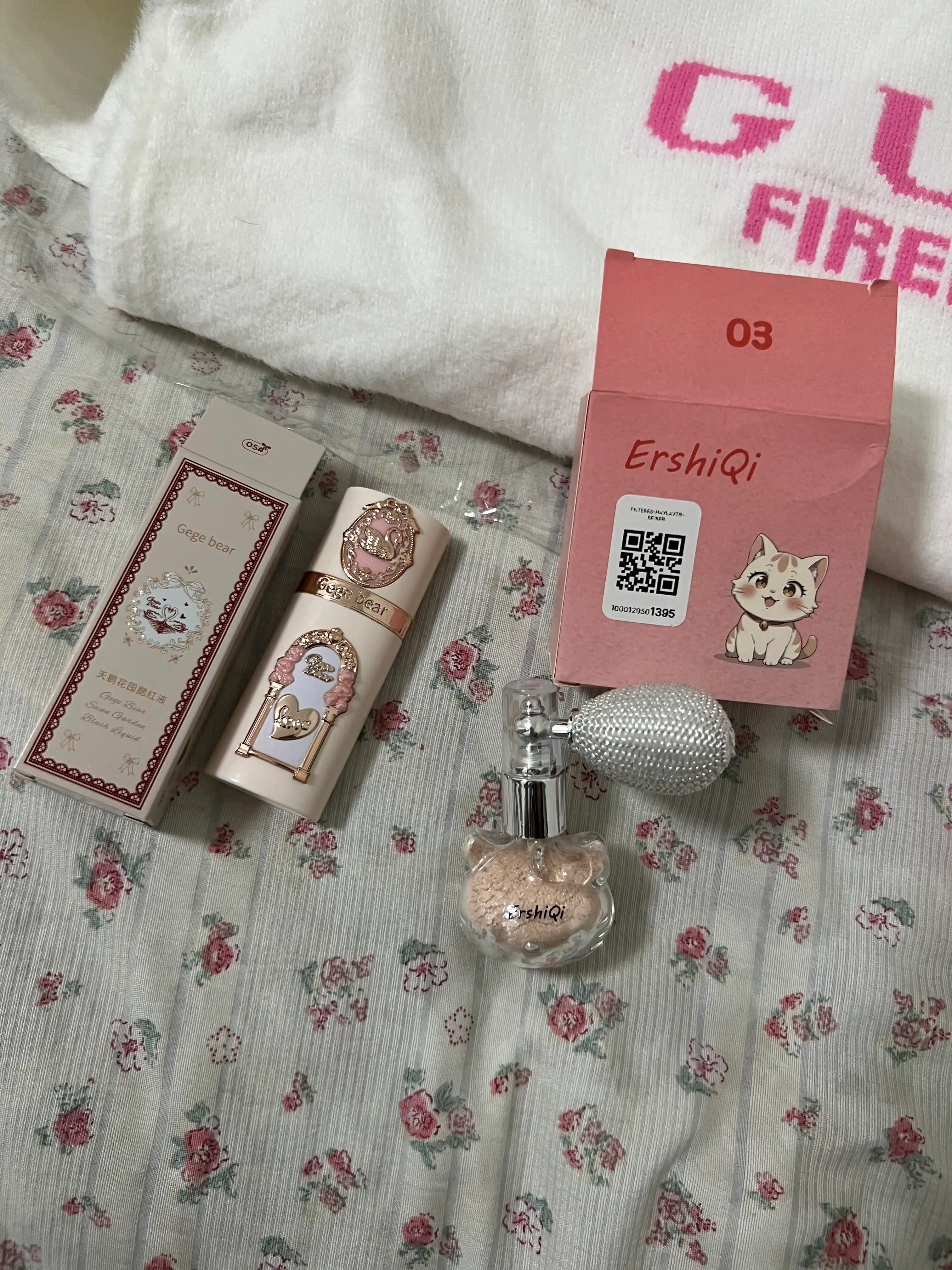 Жидкие кремовые румяна Gege Bear для лица и щёк, стойкий blush, нежный розовый оттенок