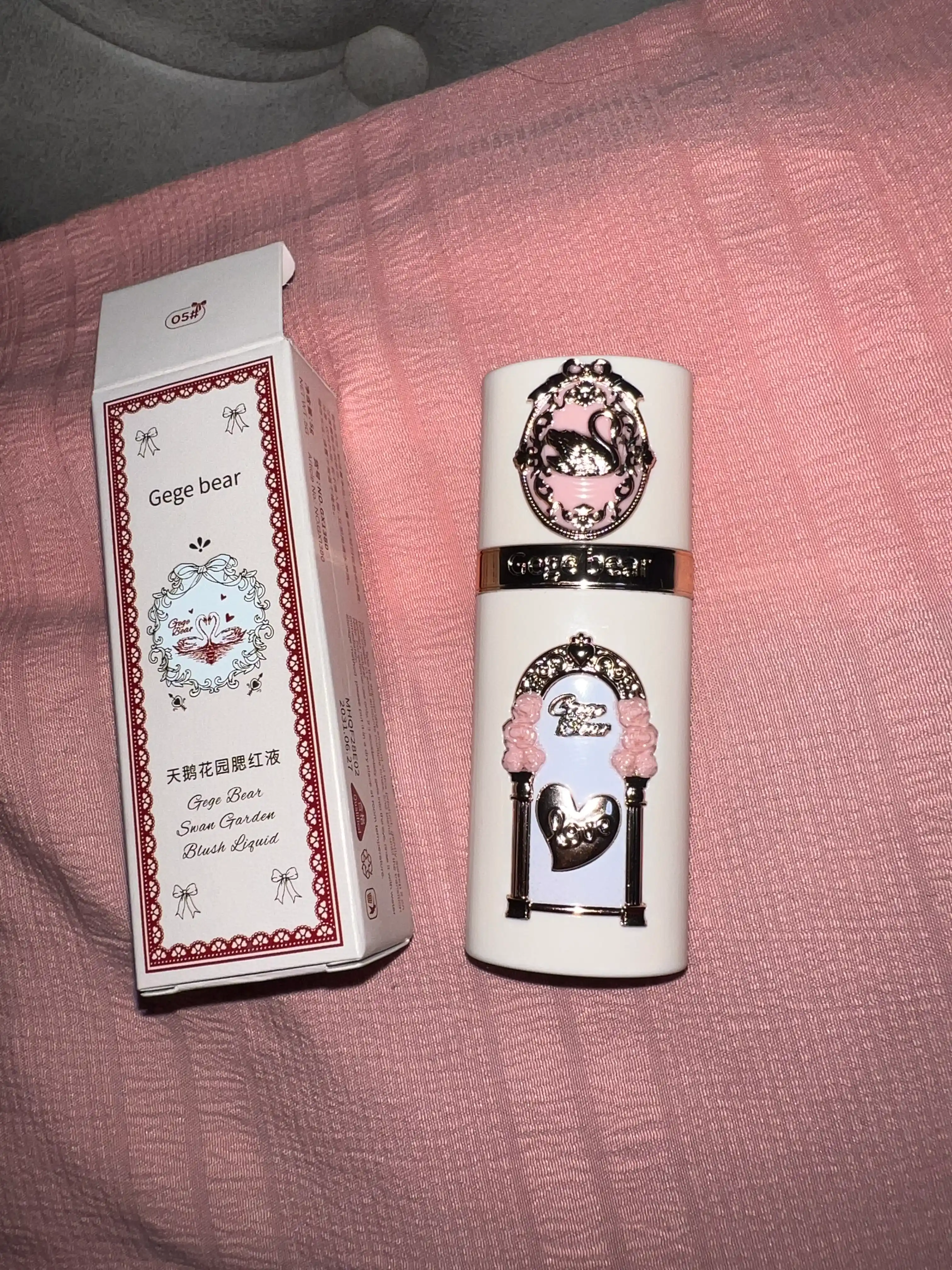Жидкие кремовые румяна Gege Bear для лица и щёк, стойкий blush, нежный розовый оттенок