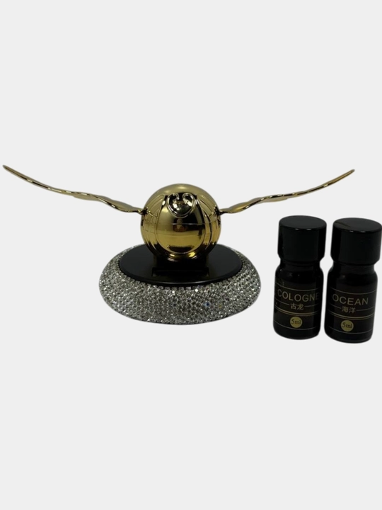 GOLDEN WINGS Quyosh energiyasida ishlaydigan premium avtomobil xushbo‘ylantirgichi