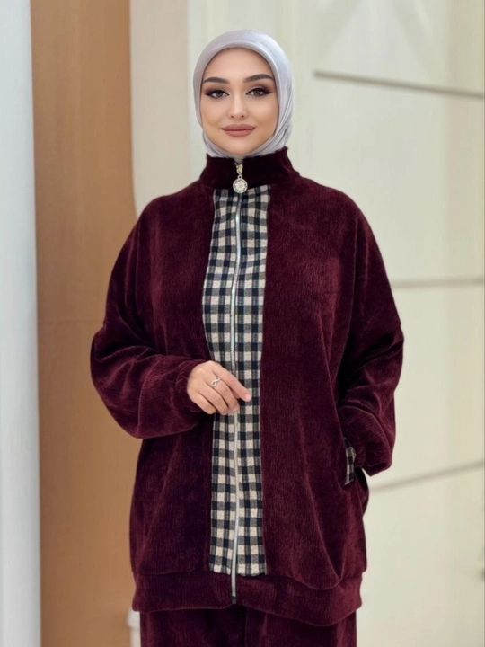 Ayollar velur kostyum 2 talik, katak yoqali kofta va keng shim - 