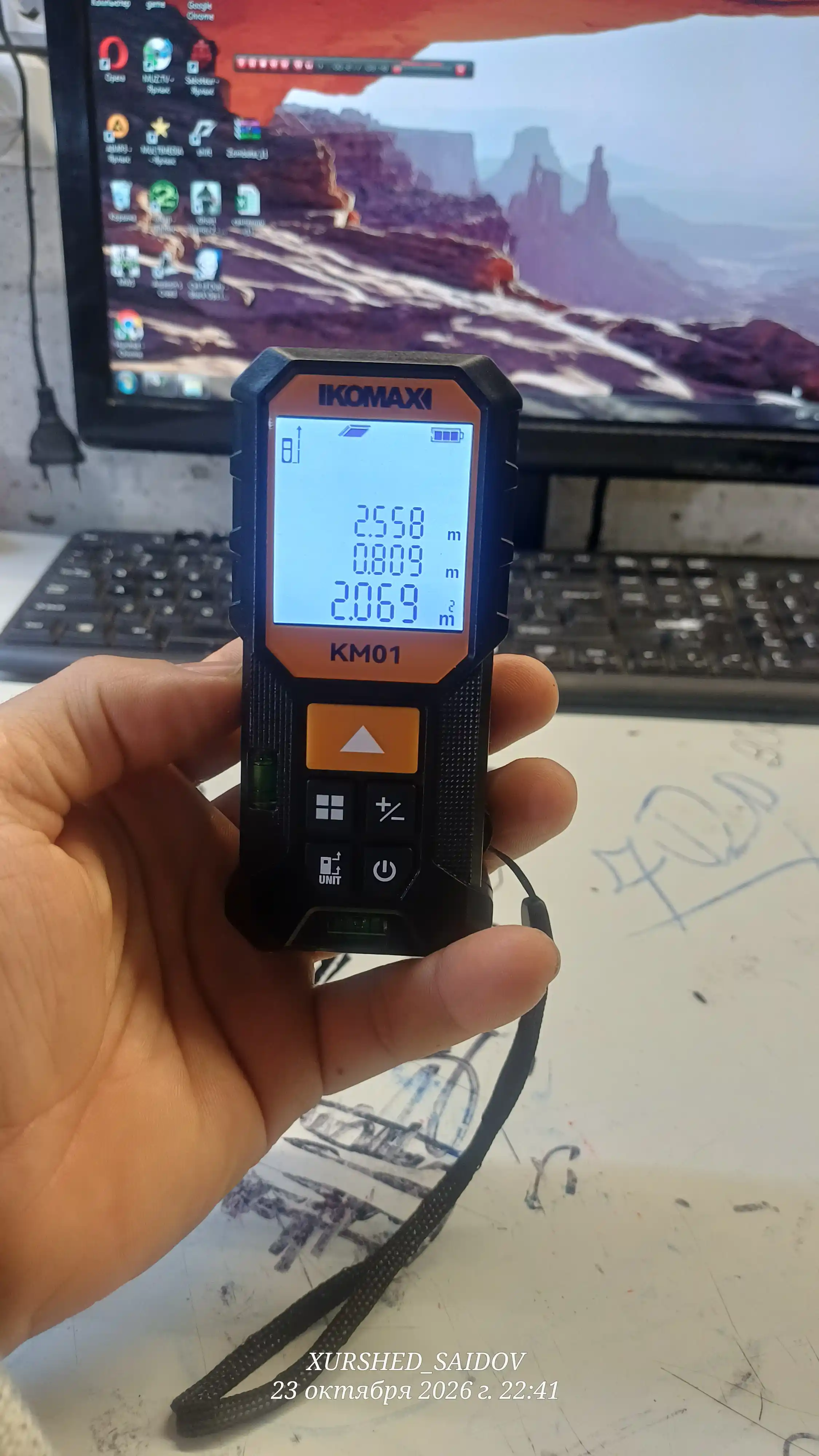 Lazerli ruletka-dalnomer KOMAX, 70 m, 100 m
