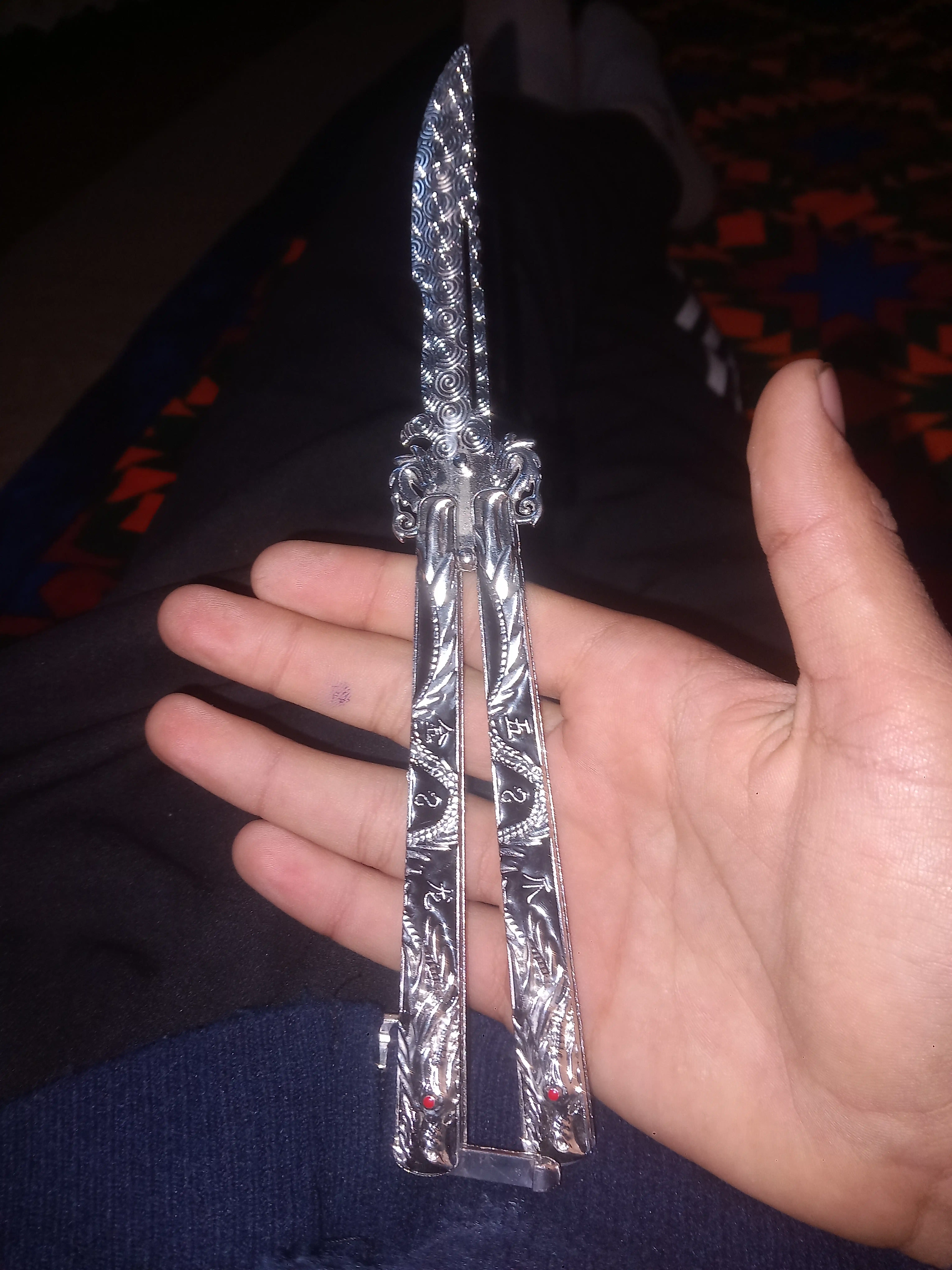 Pichoq-kapalak, organish va mashq qilish uchun, balisong