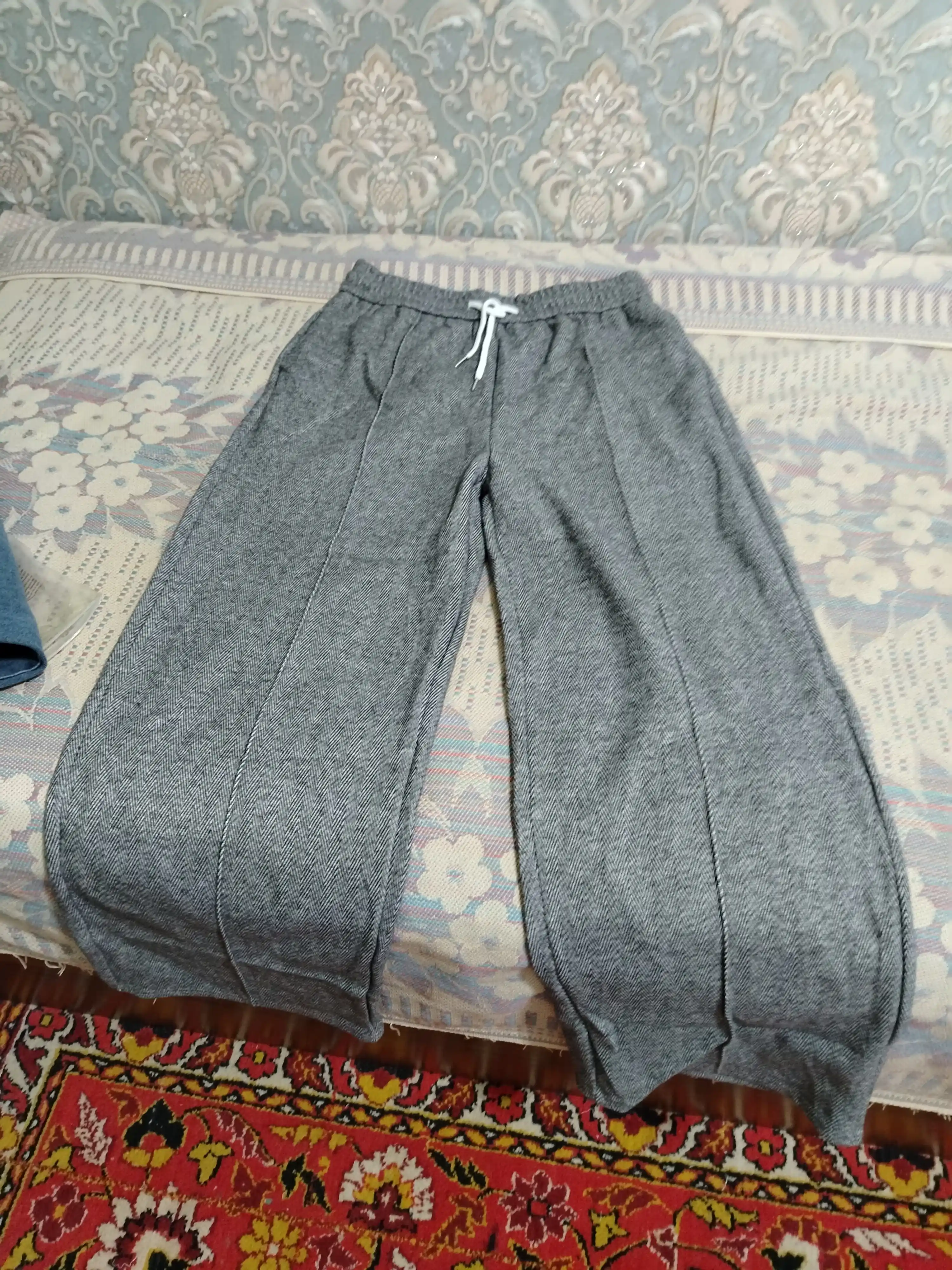 Ayollar shimi, beli rezinkali keng palatso