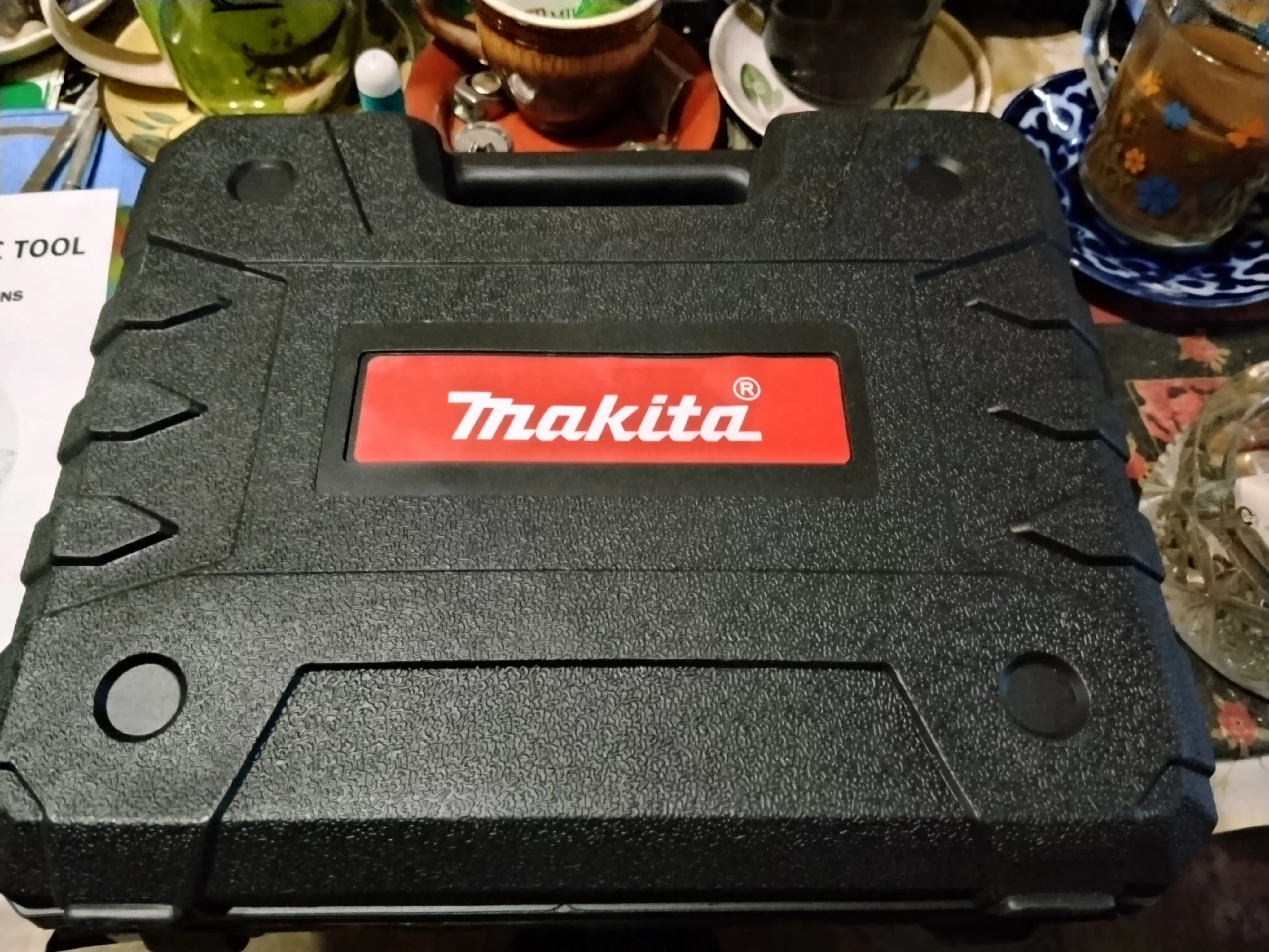 Makita Akkumulyatorli Drel-Shurupovyort, 12V, 24 va 54 Predmetli To‘plam, 2 Akkumulyatorli