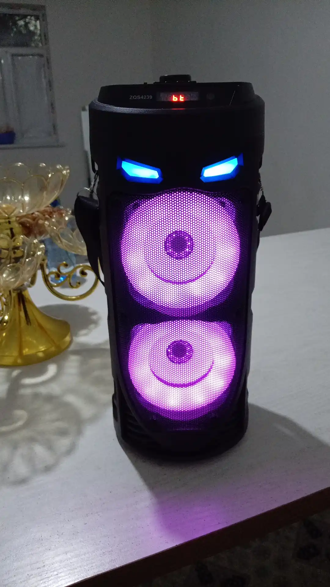 Большая беспроводная колонка Bluetooth, караоке, с RGB подсветкой, с микрофоном и пультом