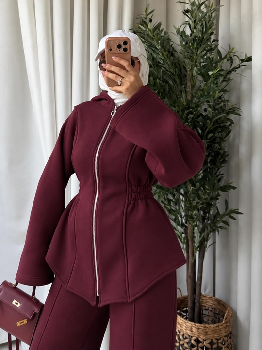 Ayollar uchun nachyosli kostyum dvoyka: oversize xudi va keng shim jogger kuz-qish 44-52