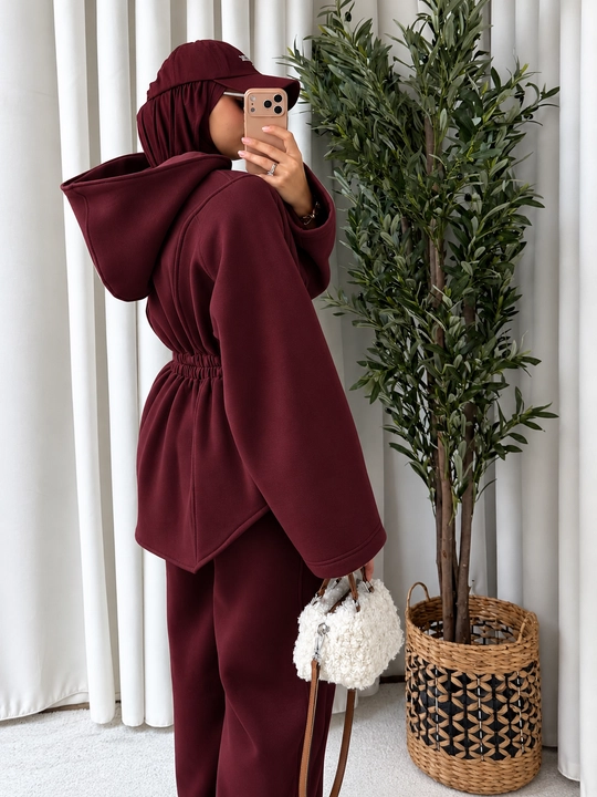 Ayollar uchun nachyosli kostyum dvoyka: oversize xudi va keng shim jogger kuz-qish 44-52