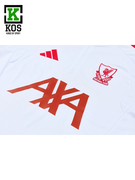 Futbol yengli formalari Liverpul , mashg'ulot uchun