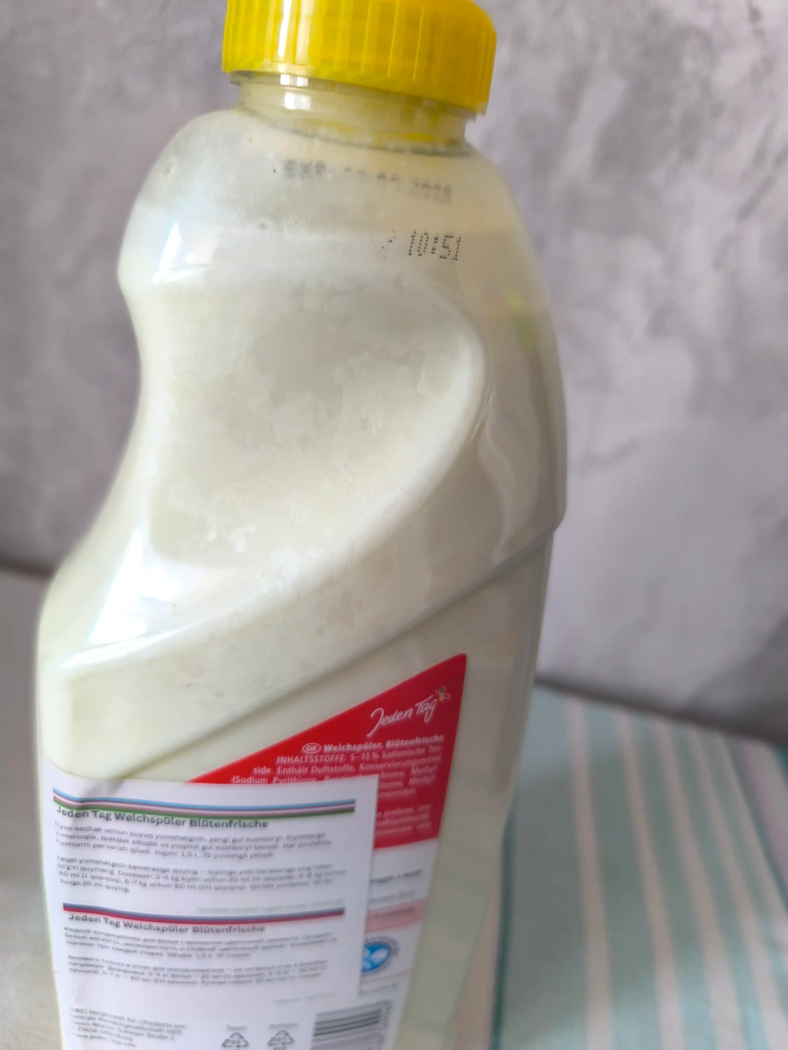 Kirlar uchun konditsioner-balzam Jeden Tag Blütenfrische, 1,5 l, 75 marta yuvish