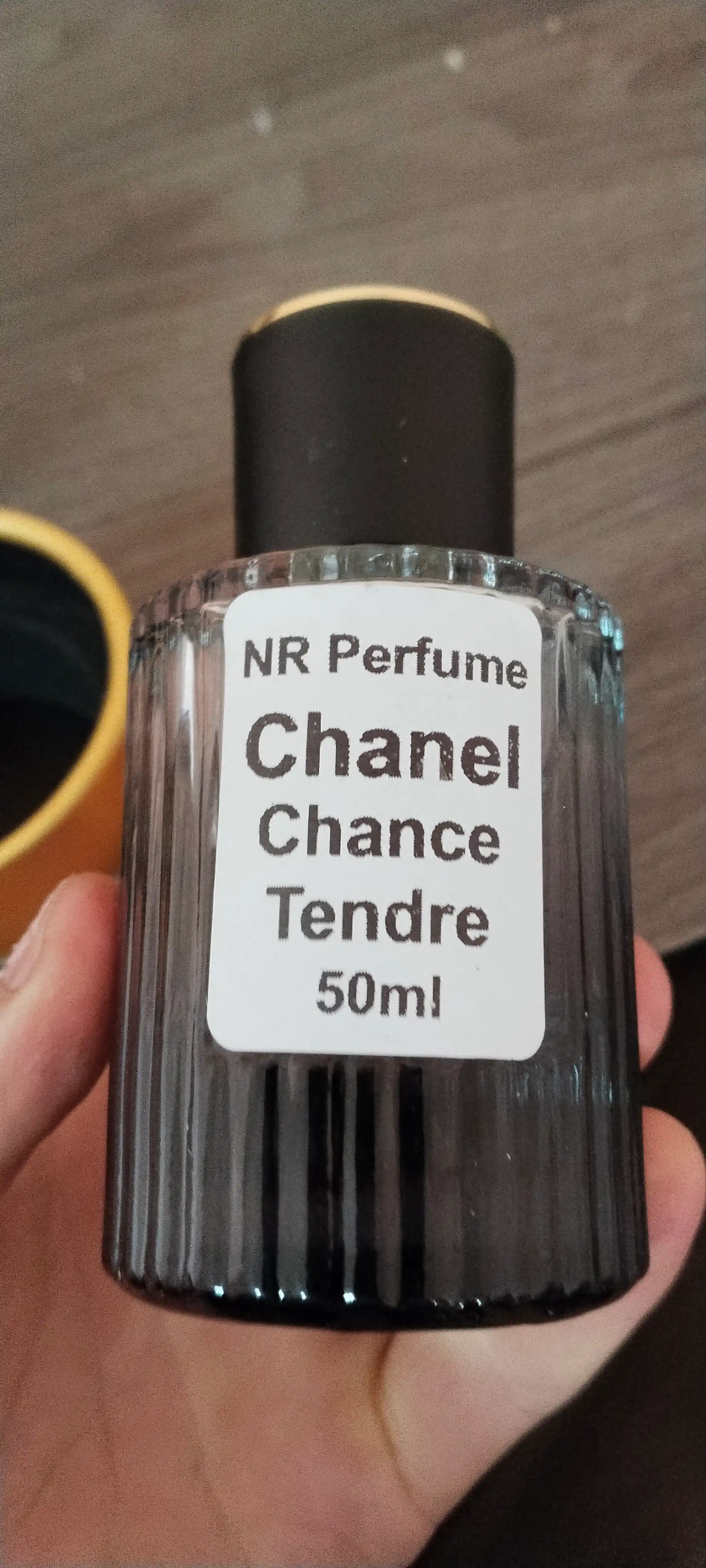 Atir Chanel Chance Tendre ayollar uchun, Fransiya