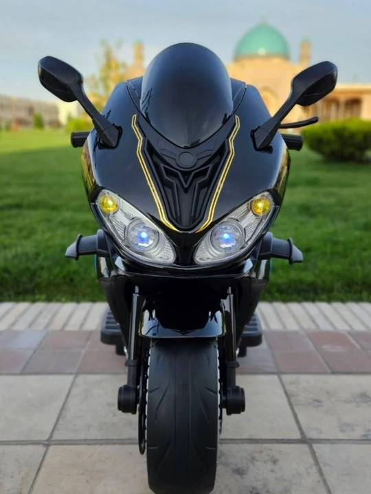 Ikki g‘ildirakli ikki o‘rinli bolalar elektr mototsikli