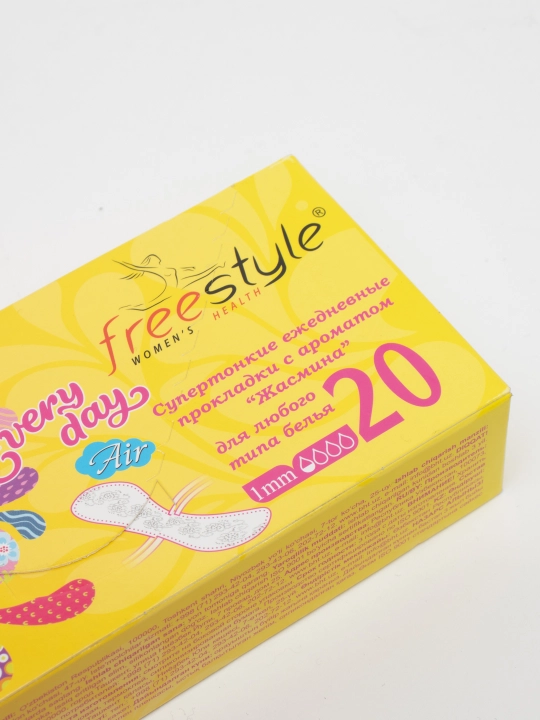 Прокладки женские ежедневные Free Style Every Day, с ароматом жасмина, 0.5 капля, 20 шт