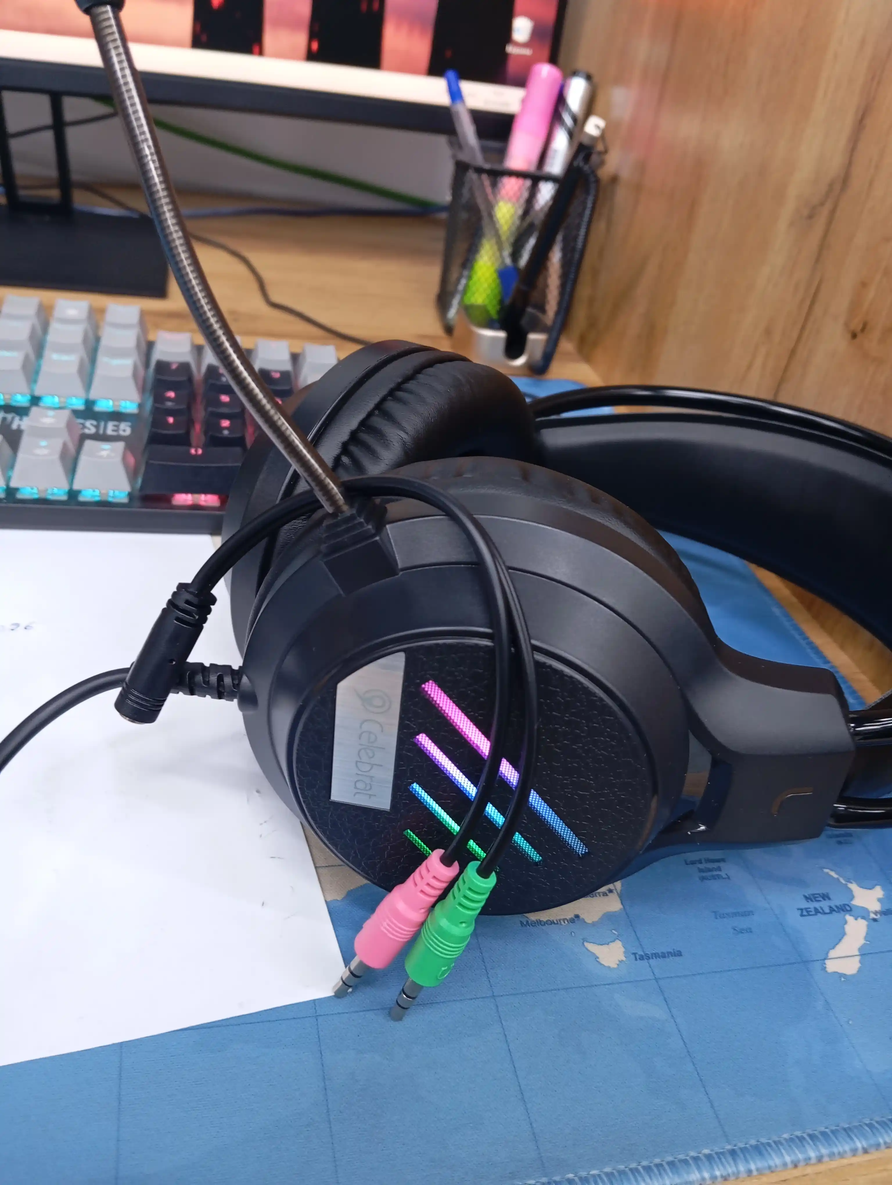 O'yin uchun quloqchin Celebrat GM-2, mikrofonli, RGB chiroqli, 3.5 mm / USB