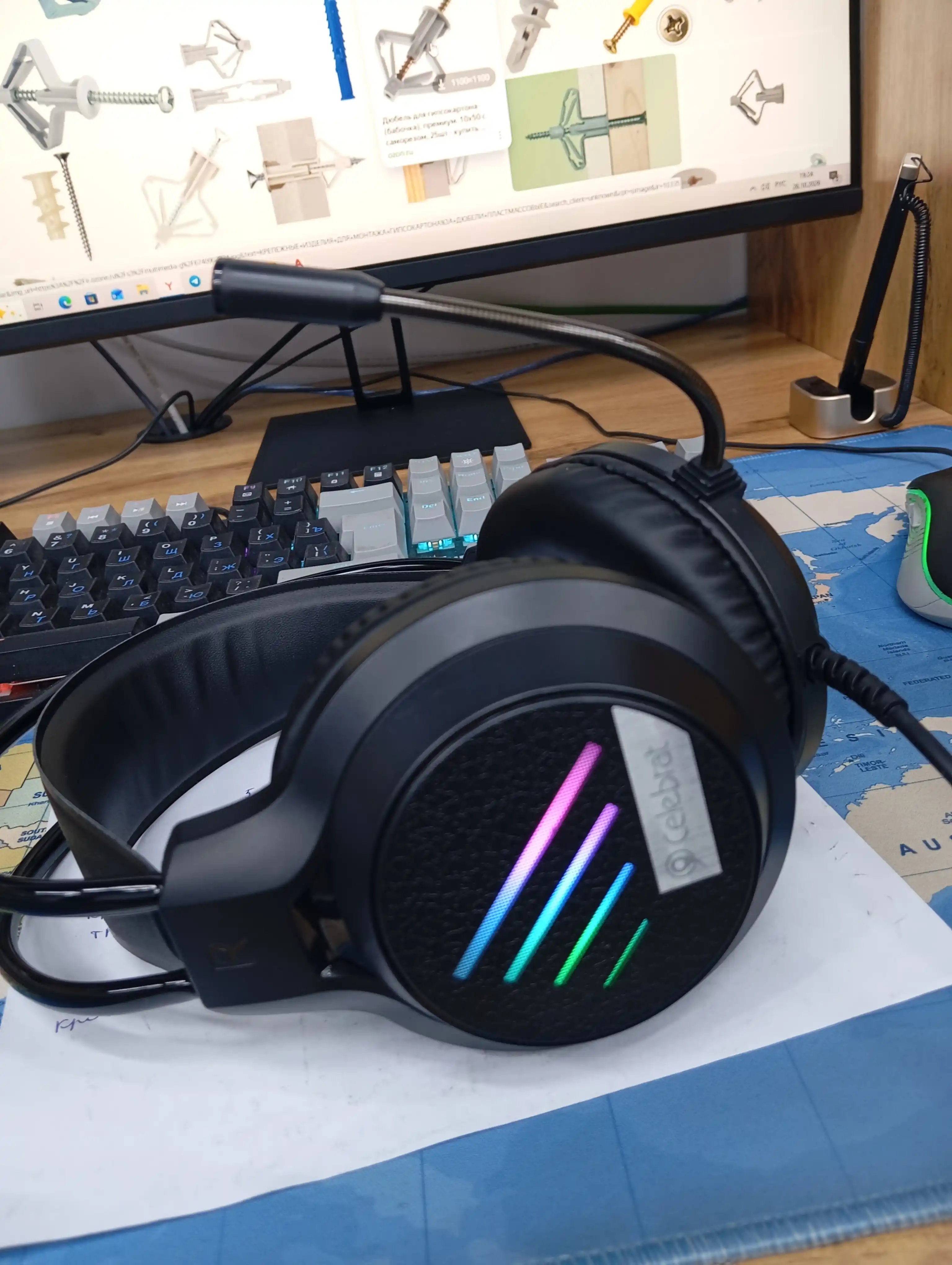 O'yin uchun quloqchin Celebrat GM-2, mikrofonli, RGB chiroqli, 3.5 mm / USB