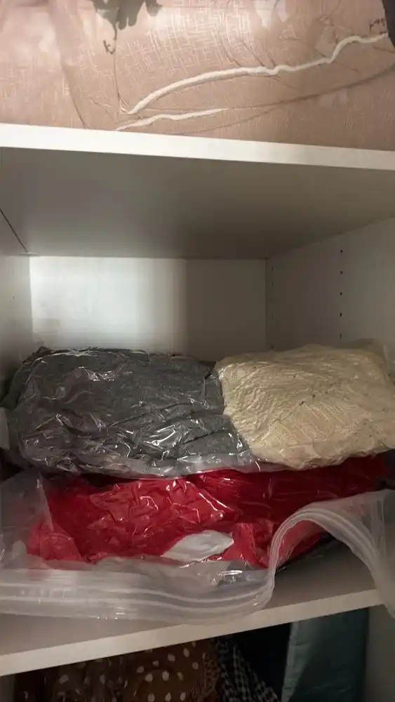 Kiyimlar uchun vakuum paketlar, 5 dona toʻplam, qoʻl nasosi bilan