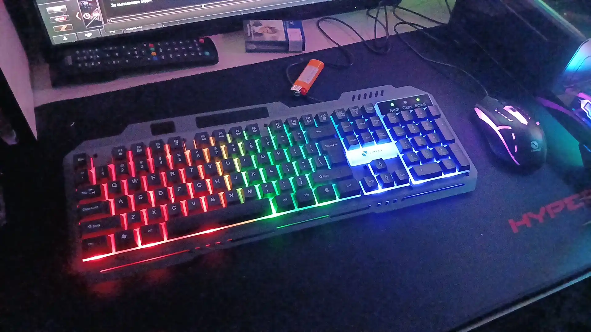 RGB yoritgichli klaviatura, mexanik va membranali modellar, sichqonchali variantlari