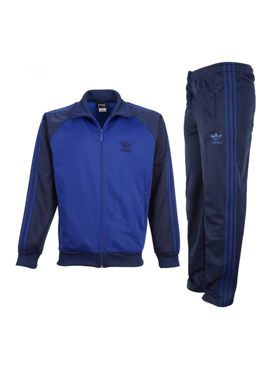 Erkaklar uchun sport kostyumi