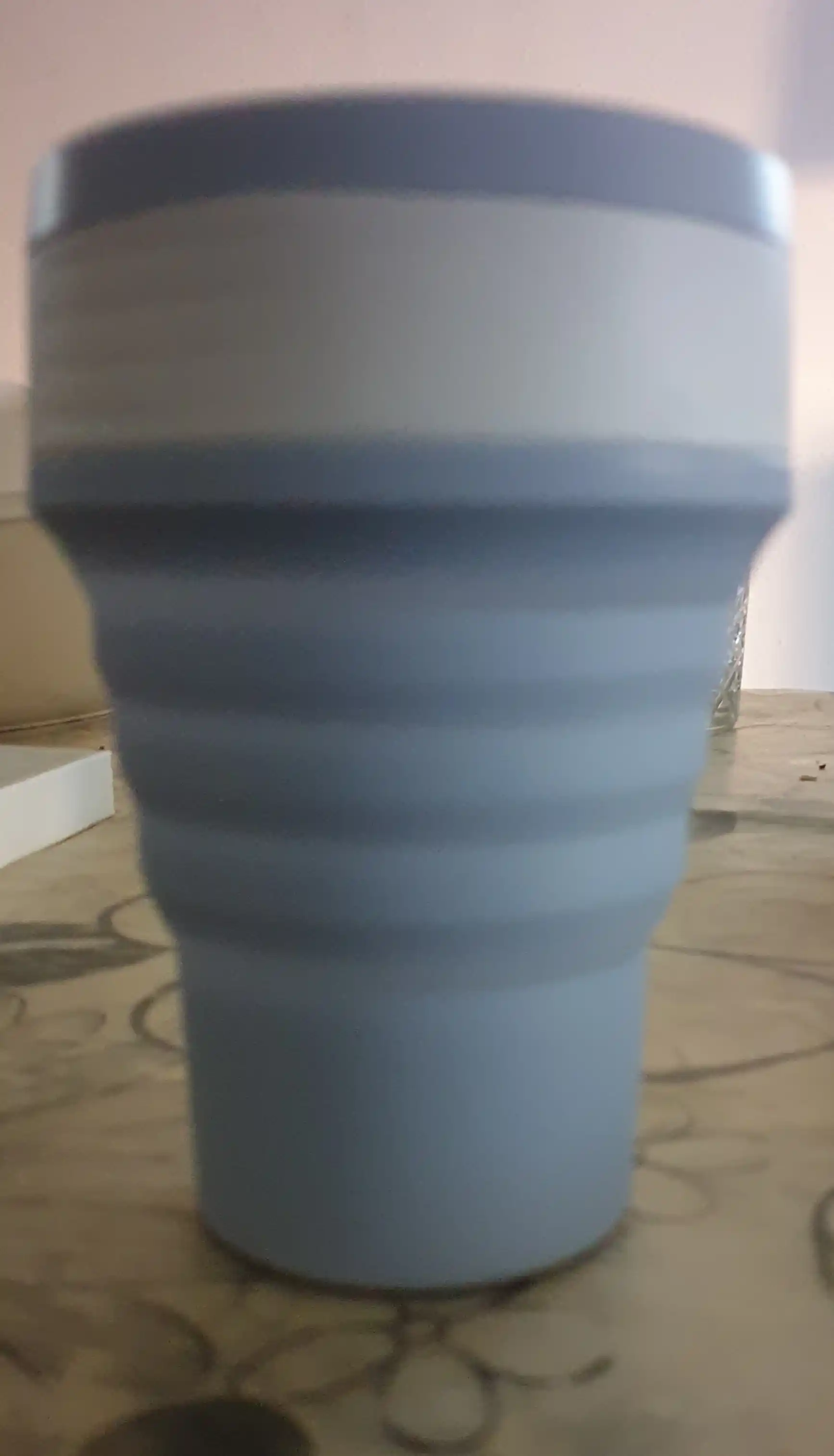 Yig‘iladigan sayohat stakani 350 ml — BPA-siz silikondan tayyorlangan sayohat krujkasi