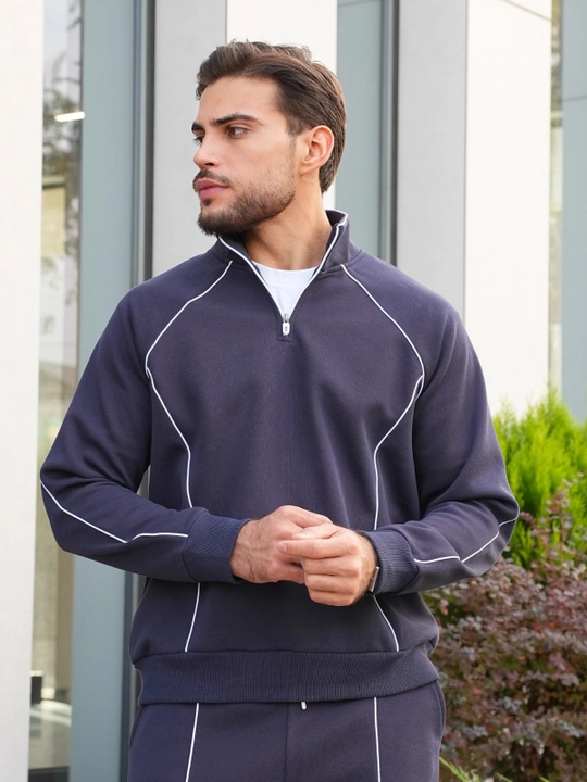 Erkaklar uchun oversize sport kostyumi