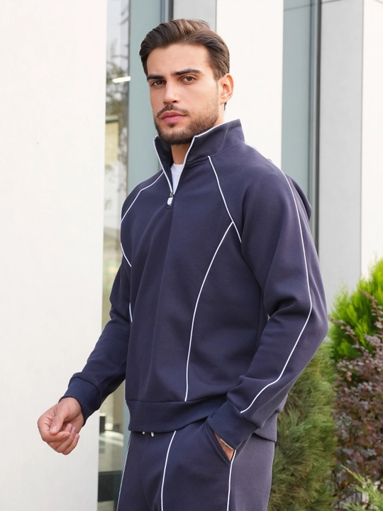 Erkaklar uchun oversize sport kostyumi