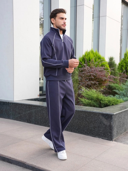 Erkaklar uchun oversize sport kostyumi