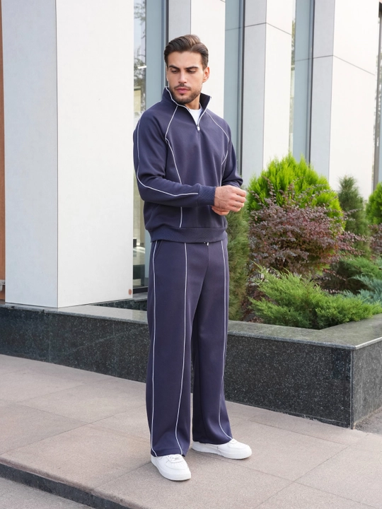 Erkaklar uchun oversize sport kostyumi