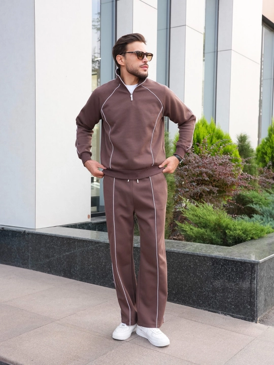 Erkaklar uchun oversize sport kostyumi