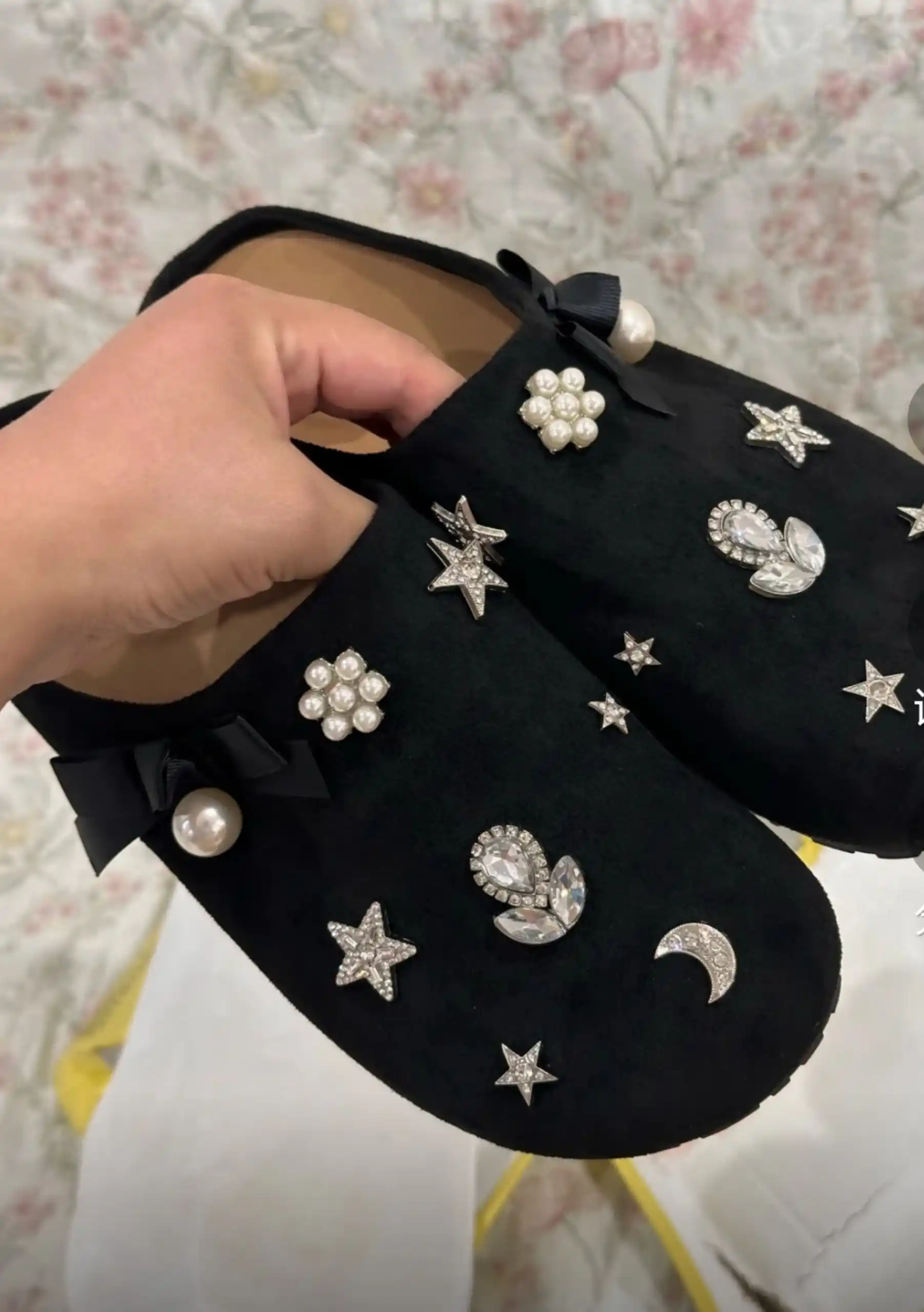 Стильные женские тапочки для осени, зимние