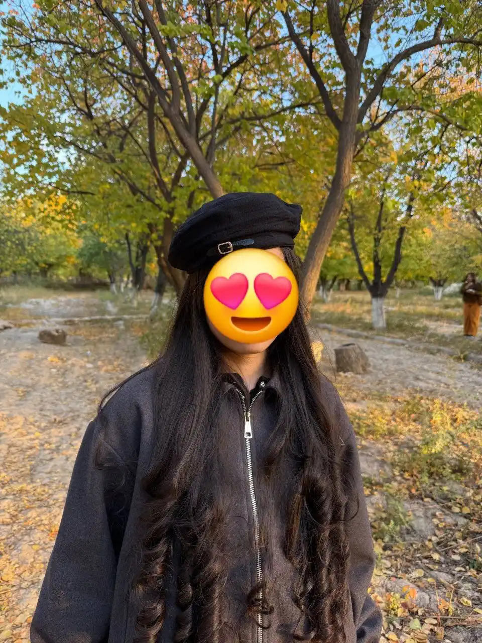 Ayollar uchun kuzgi beret, shapka