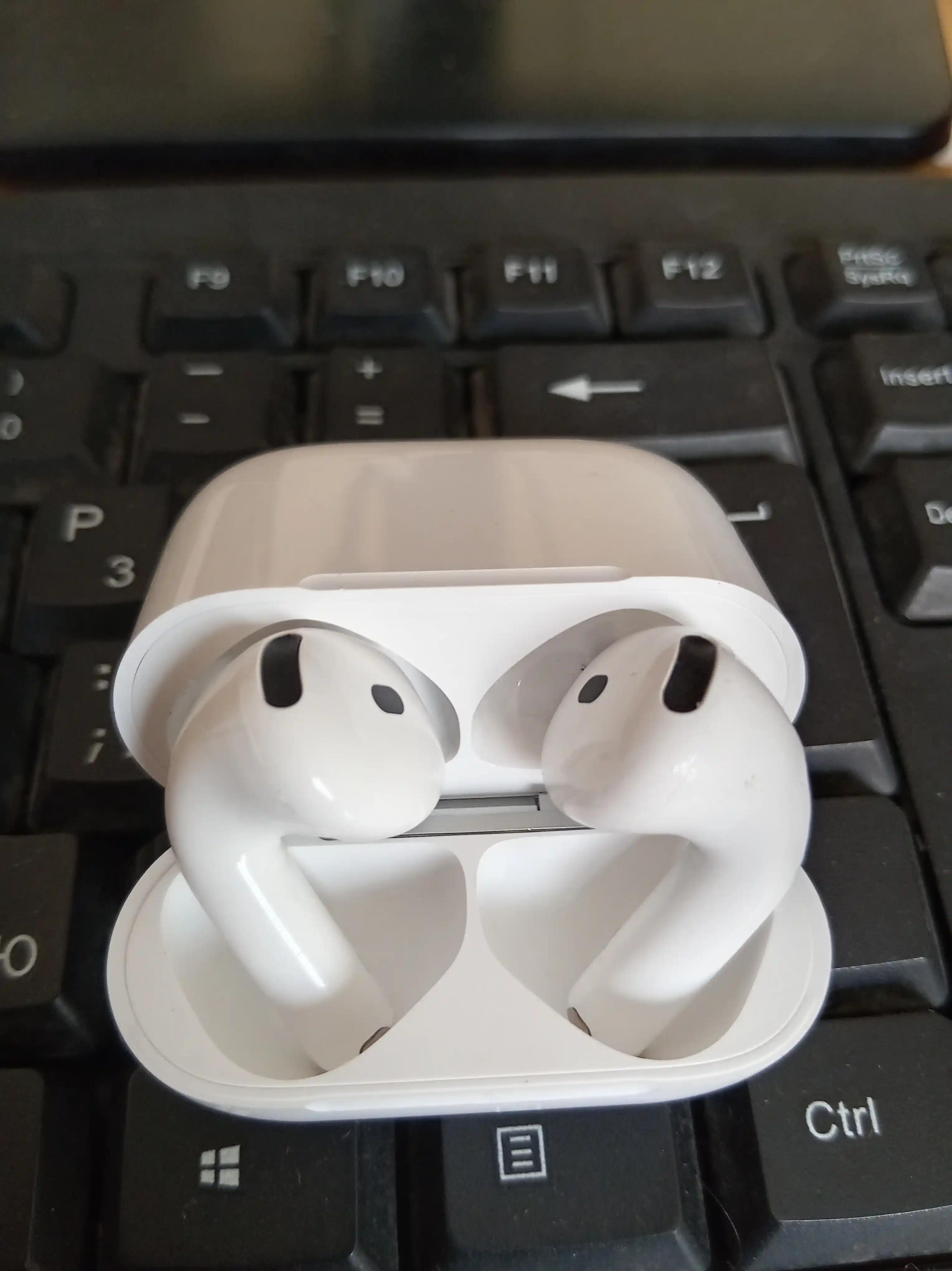 Беспроводные наушники Pods 4 сенсорным управлением для iPhone и Android
