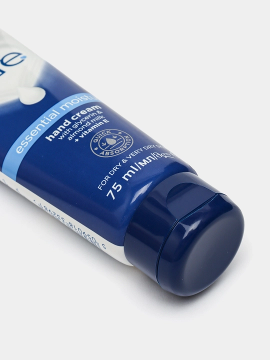 Qo'l kremi Avon, bodom suti va vitamin bilan, 75 ml